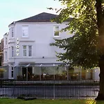 Oyo The Ivory 2* Glasgow