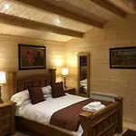 Auchenlea Hytte Glasgow