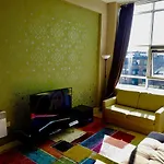 City Center Flat With Parking *