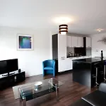 דירה The Spires Serviced