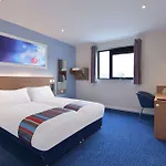 Travelodge Paisley Road Hotel 3*