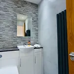 Centre With Free Secure Underground Parking Apartmán Glasgow