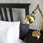 32 Victoria Crescent Road * غلاسغو