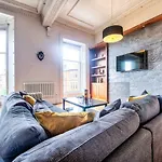 32 Victoria Crescent Road Apartment *