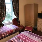 Glades House Penzion 4*