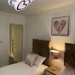Appartement Centre - The Penthouse With Riverviews - *