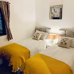 Centre - The Penthouse With Riverviews - Appartement *