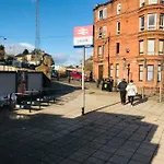 Penzion Glades House Glasgow