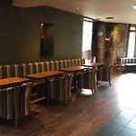 Oyo The Ivory Hotel 2*