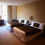 Hotel Oyo The Ivory 2*