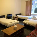 Bed & Breakfast Renfrew At Centre *