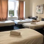 Renfrew At Centre * Glasgow