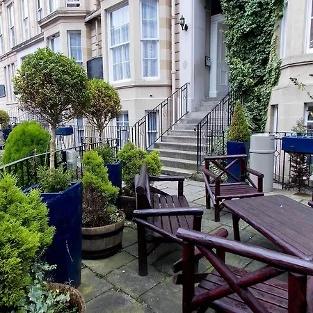 Victorian House 3* Glasgow