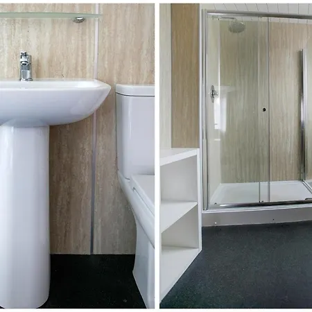 Oyo The Ivory Hotel 2*