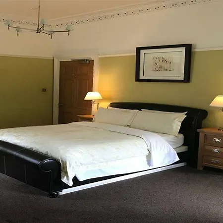 Ashtree House Hotel, Glasgow Airport & 4* Paisley