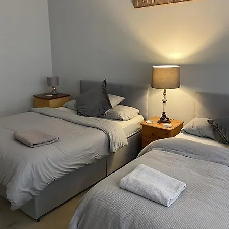 Bank Street Vr Hotel