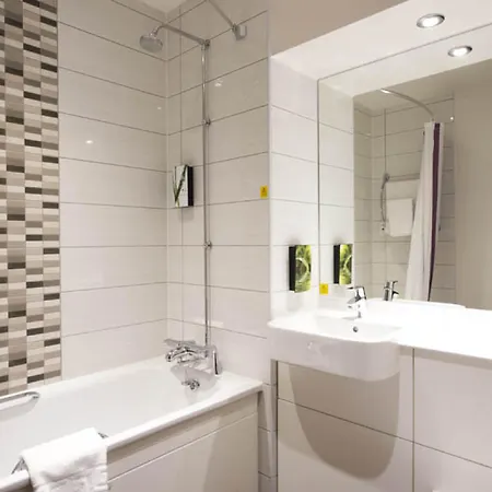 Premier Braehead 3* غلاسغو