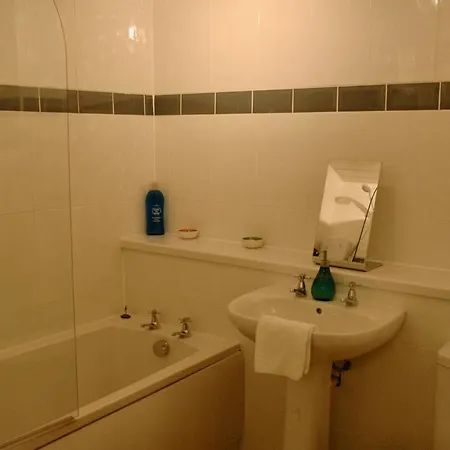 The Stables - Fabulous Stylish Flat In Merchant & Free Secure Parking Daire Glasgow