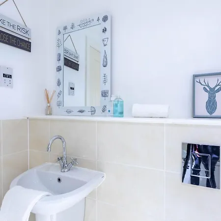 Merchant Modern 1 Bed Executive Flat Apartment