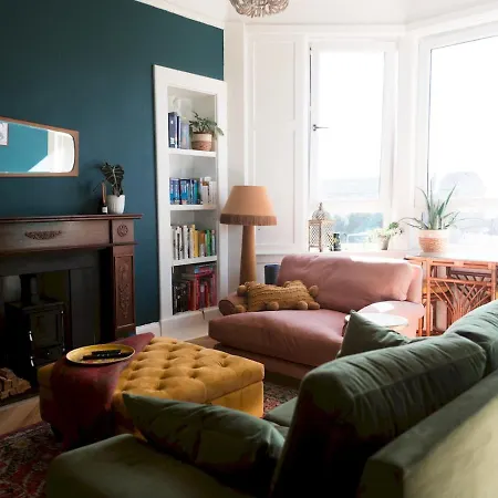 Apartment Pass The Keys Quirky, Cosy, Entire Flat In Trendy Area