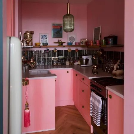 Pass The Keys Quirky, Cosy, Entire Flat In Trendy Area Apartment *