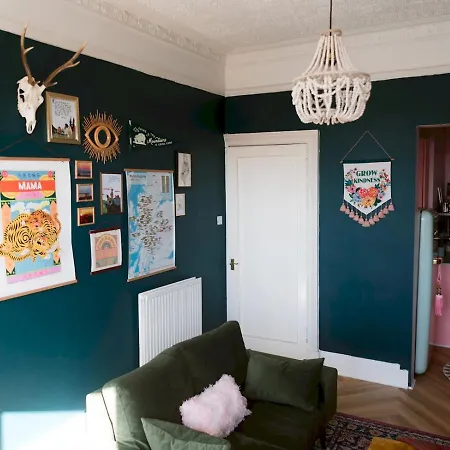 Pass The Keys Quirky, Cosy, Entire Flat In Trendy Area