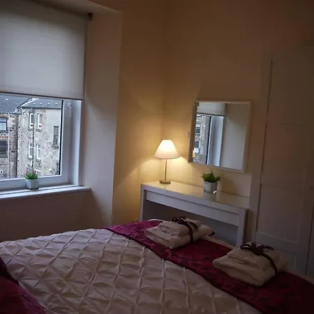 Fabulous Location, One Bedroom West End Flat, Just Off Byres Rd, Close To Sec & Hydro Glasgow