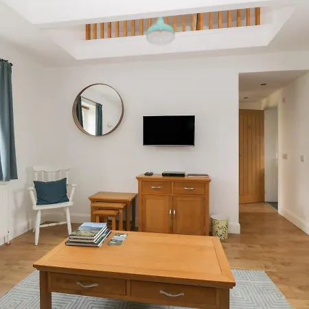 Ellanderroch * Glasgow