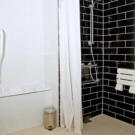 Express Greenock, An Ihg 3*