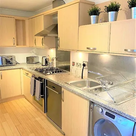 Sec Minerva Westend Two Bedroomed 글라스고