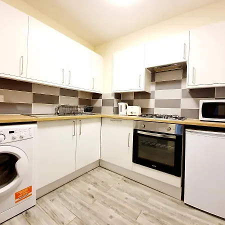 Apartment Gorgeous, Light & Airy In The Heart Of The West End, Close To Sec And Hydro Glasgow