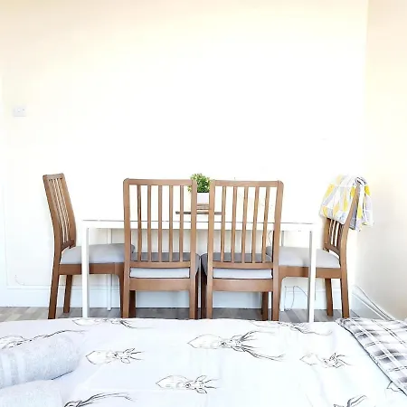 Gorgeous, Light & Airy In The Heart Of The West End, Close To Sec And Hydro Glasgow