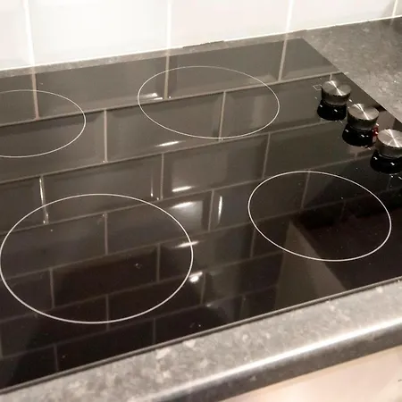 Pass The Keys Stylish 2 Bed In Heart Of West End Glasgow