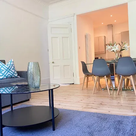 Hyndland View Ferienhaus *
