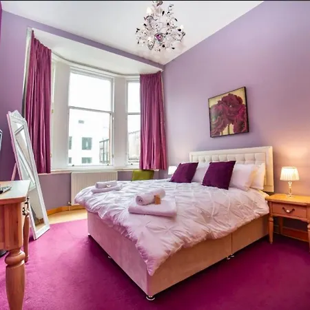 Renfield Apartment, Bright And Spacious Glasgow