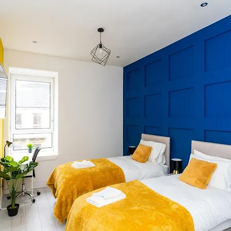Apartmán Cheerful 2 Bedroom Homely Apartment, Sleeps 4 Guest Comfy, 3x Double Bed, Parking, Free Wifi, Suitable For Business, Leisure Guest,glasgow, West End, Near Centre, Perfect For Common Wealth Games 2026 *