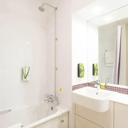 Hotel Premier - George Square 3*