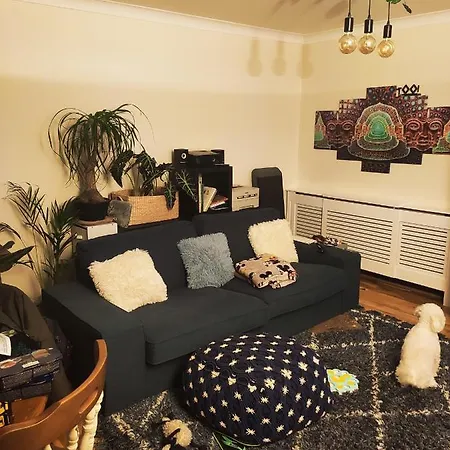 Single Bedroom In Quiet Neighbourhood Privatunterkunft