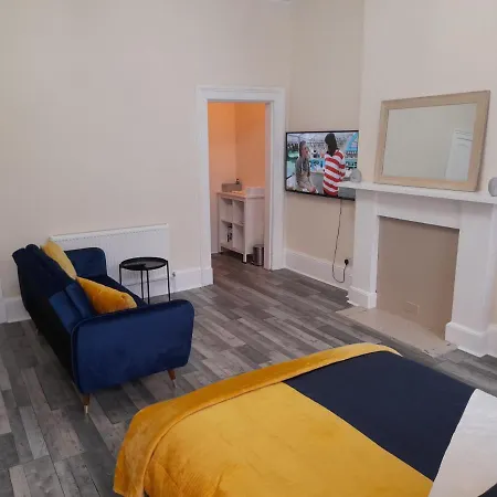 Traditional West End * غلاسغو