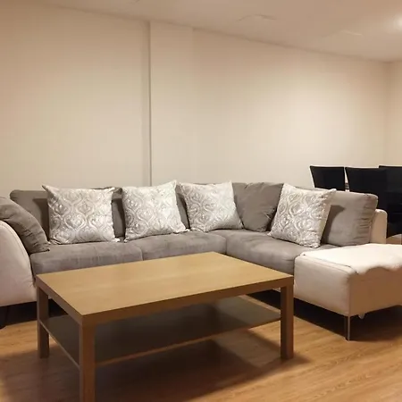 Ochiltree Apartment