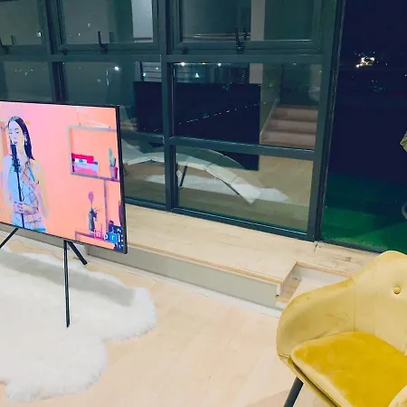 Centre G1 Penthouse With Riverviews - Duplex Glasgow