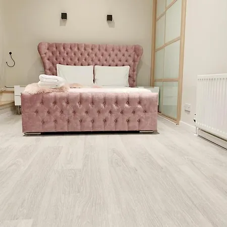 Centre G1 Penthouse With Riverviews - Duplex * Glasgow