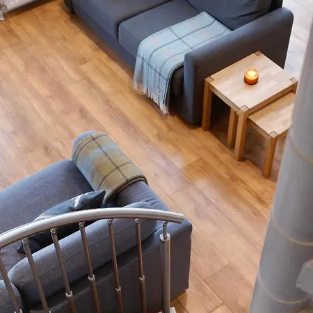 Apartment Centre With Free Secure Underground Parking *