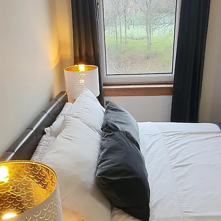 Large 3 Bed West End Free Parking & Electric Vehicle Point * 글라스고