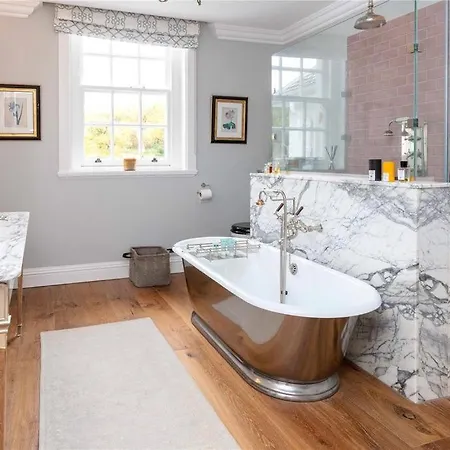 Park Of Drumquhassle Bed & Breakfast 3*