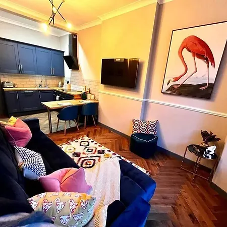 Stunning 1 Bed In West End グラスゴー