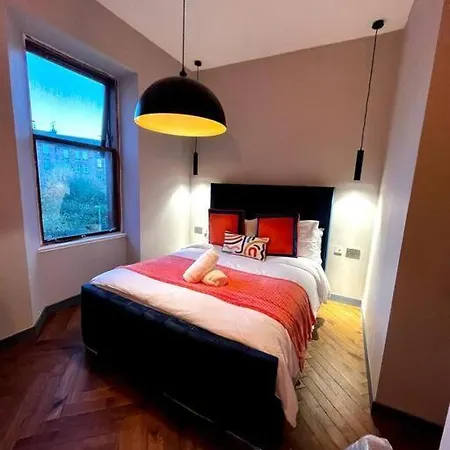 Stunning 1 Bed In West End アパート *