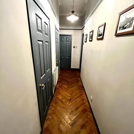 Daire Stunning 1 Bed In West End