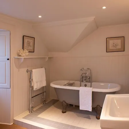 Park Of Drumquhassle Bed & Breakfast 3*