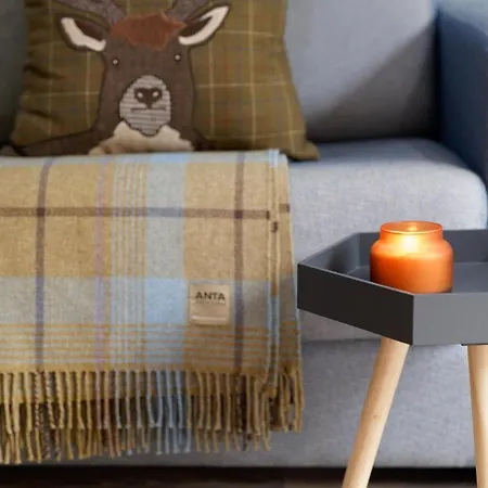 Daire Riverside West End